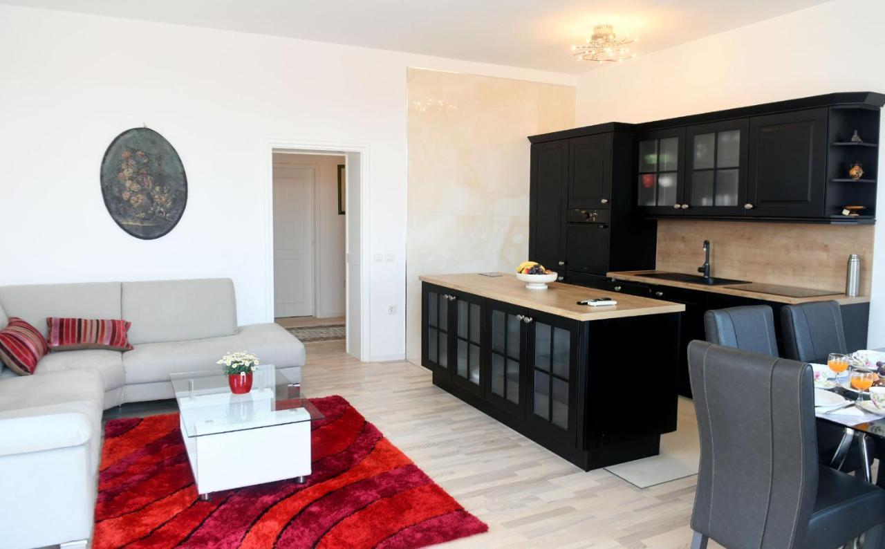 Divia Apartment Fiume Esterno foto